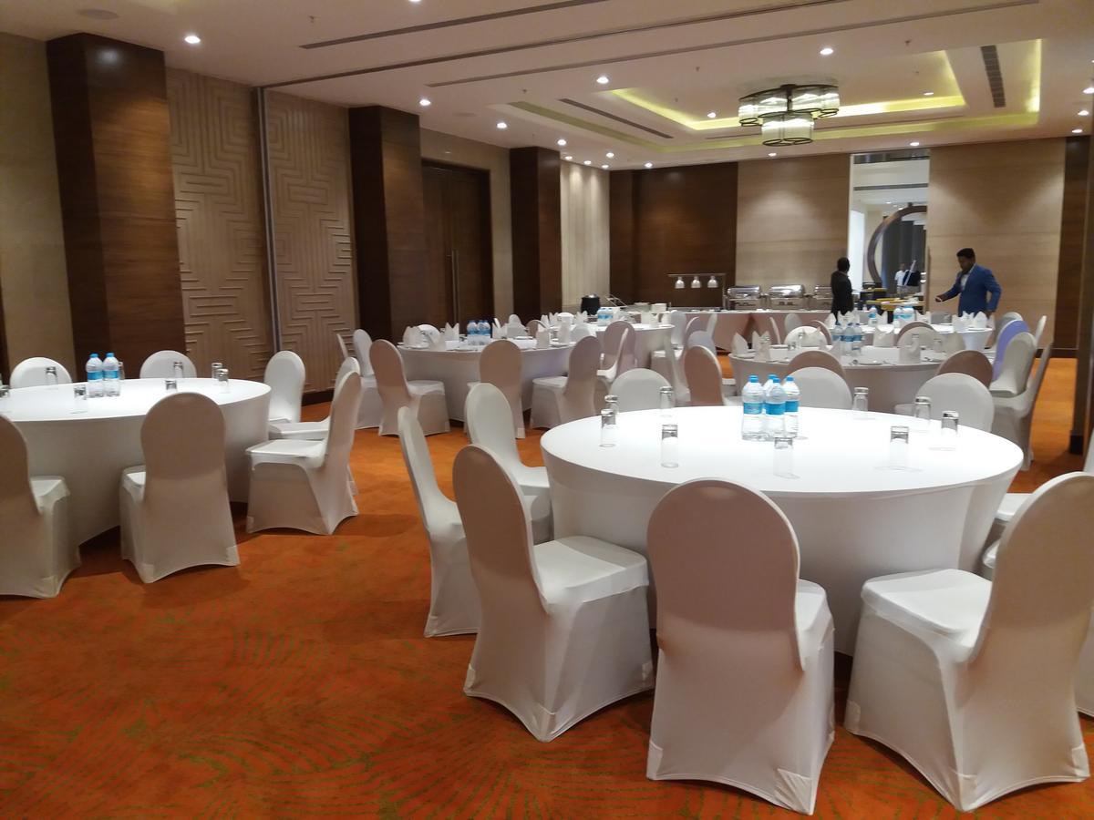 Oaks Bodhgaya Hotel Exterior foto